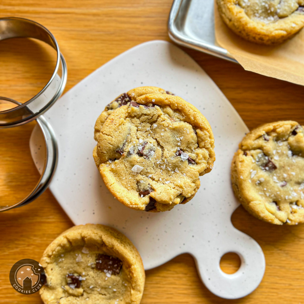 Deep Dish Cookies With Chocolate Chunks